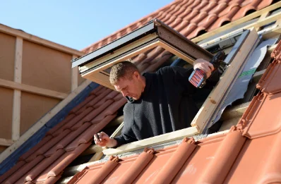 Pose de fenêtres de toit Velux à Teurthéville-Hague